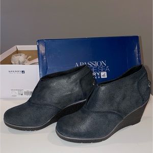 Sperry Harlow Brook wedge ankle booties sz 7
